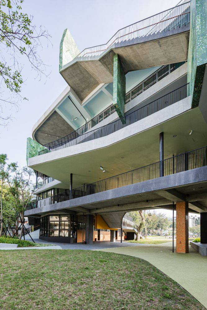 [寧靜校園景觀]